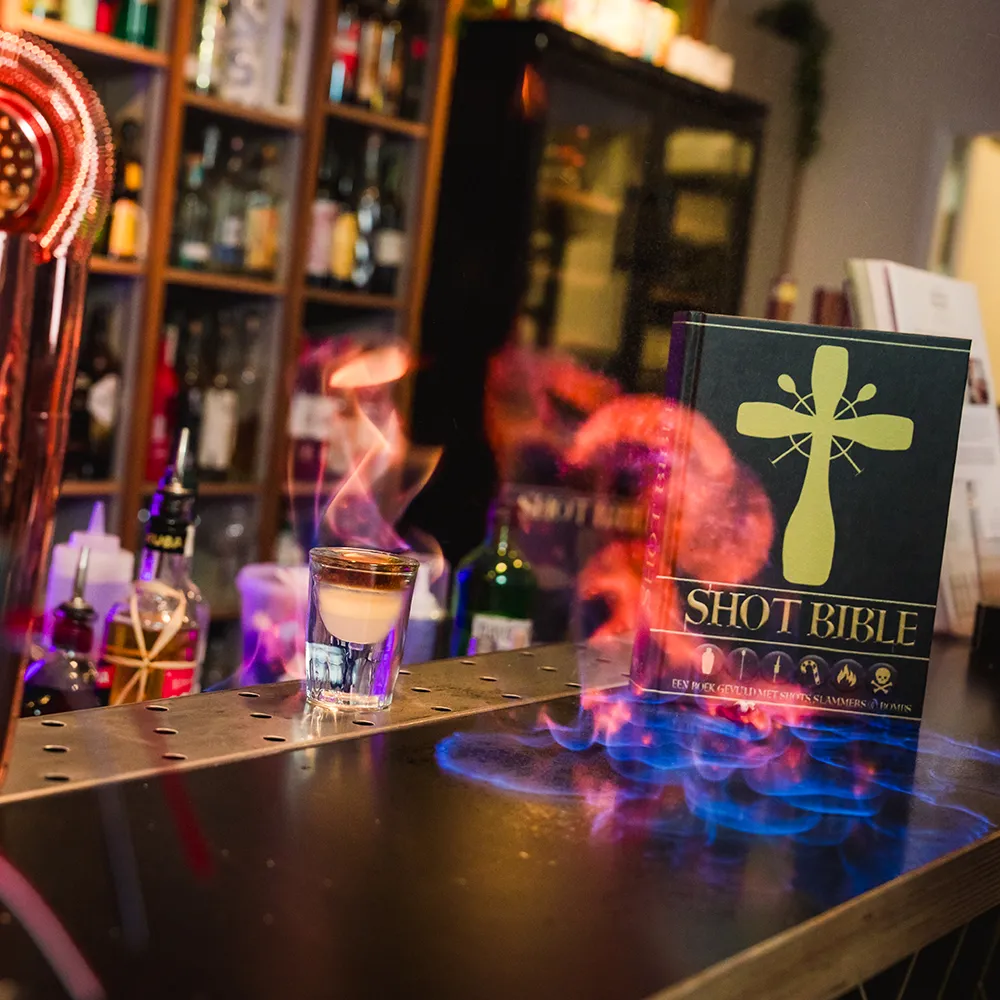 Shotbible - Het ultieme shotboek Shotbible - Het ultieme shotboek